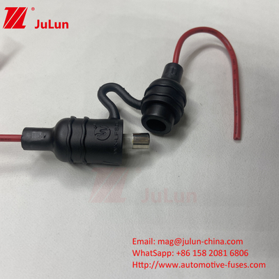 먼지 방지 저전압 자동차 피지 홀더 빨간 검은 실리콘 PPS 10A 250V