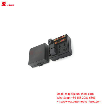 30A-500A 구리 콘택트 서킷 브레이커 EU UL 인증 전기 차량용 플라스틱 / 나일론 가구