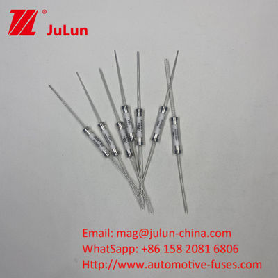 ASTM HV660 10A 500VDC 30KA PCB 홀 퓨즈 클램프 설치와 함께 세라믹 자동차 퓨즈