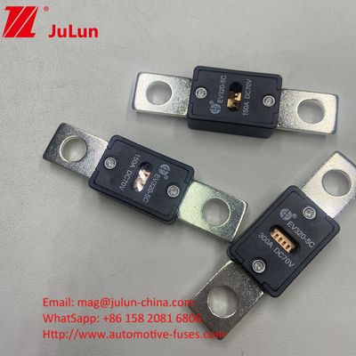 EV320-5C 300A 70VDC 자동차 블레이드 퓨즈 51mm 구멍 거리와 볼트 M8 설치 모드