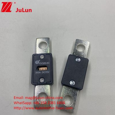 70VDC EV320-C 미니 블레이드 퓨즈 500A 등급 전압 51mm 구멍 거리가