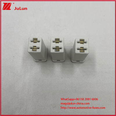 차량 32VDC 회로 차단기 미니 자동차 피지 25A 32V 단말기 여성 사각형 플러그인 피지 연결 자동차 차량 0495025.ZXA