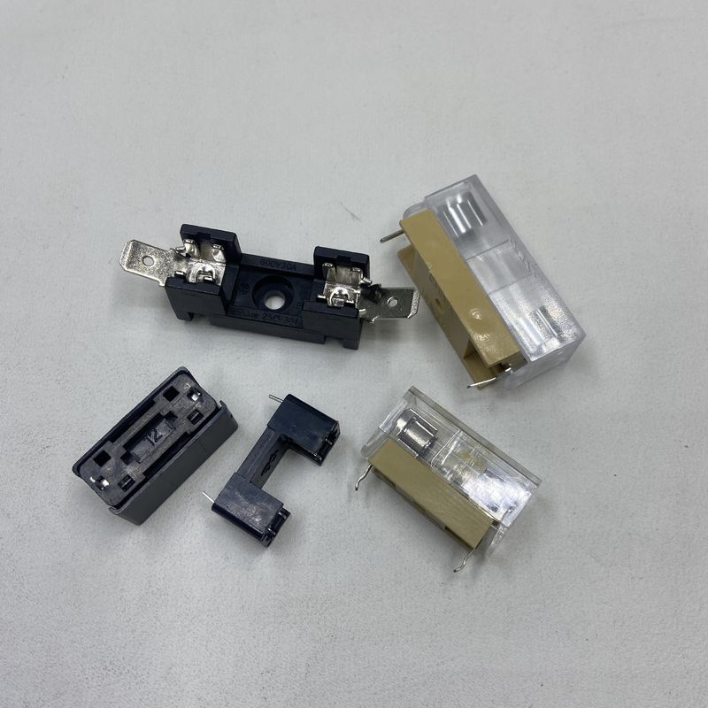 5x20mm 또는 6x30mm PCB 보드 장착 자동차의 전력 시스템에 대한 유리 피우스 홀더 검은 파란색 투명 금