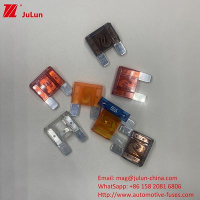 32VDC 40A 자동차 블레이드 퓨즈 자동차 전자 시스템 필수
