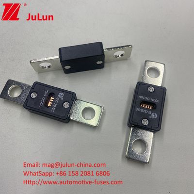 51mm 구멍 거리 자동차 EV320*-5X 225A 70VDC 피질 68*19*10mm 6KA 성능 차량에 대한 분쇄 용량