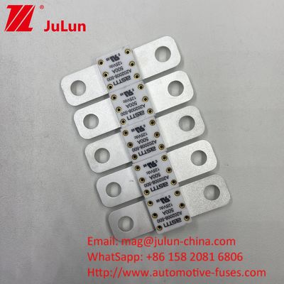68*17.7*12mm A202008 350A 125VDC EV 퓨즈 전기차 성능 최적화를 위해 125Vdc 이하의 높은 분쇄 용량